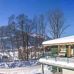 Modernes Mit Terrasse Und Parkplatz In Den Alpen * Kirchberg in Tirol