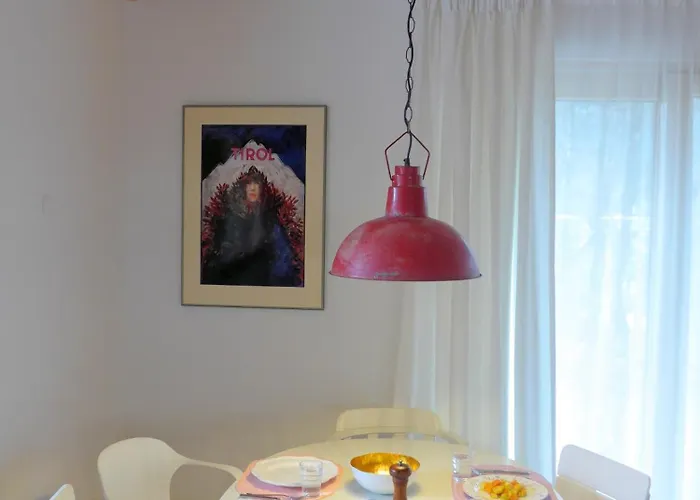 Modernes Mit Terrasse Und Parkplatz In Den Alpen * Кирхберг