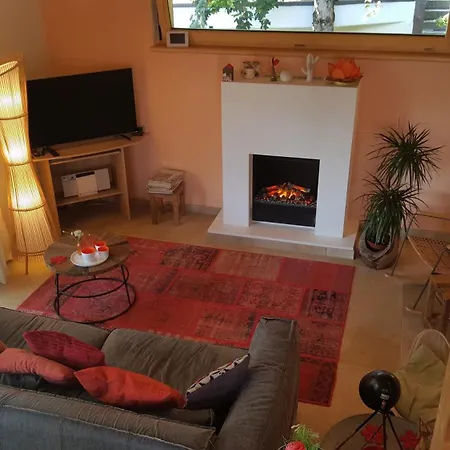 Hébergement de vacances Modernes Mit Terrasse Und Parkplatz In Den Alpen