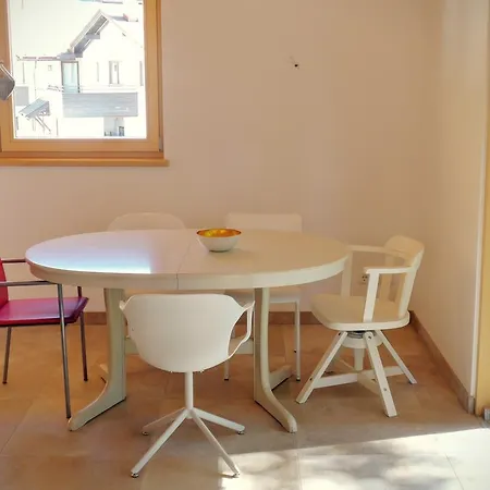 Modernes Mit Terrasse Und Parkplatz In Den Alpen Tatil Evi