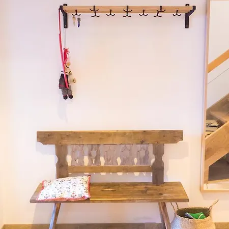 Modernes Mit Terrasse Und Parkplatz In Den Alpen Tatil Evi